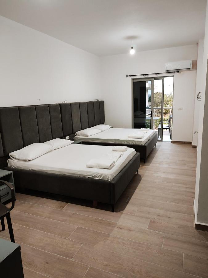 Petros Rooms Himarë Eksteriør billede