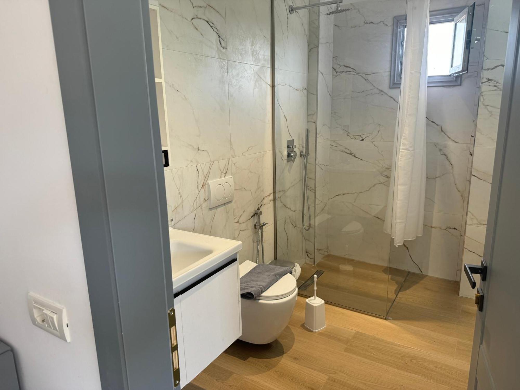 Petros Rooms Himarë Eksteriør billede